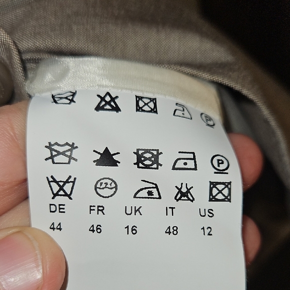 BOSS Hugo Boss Women’s Beige Virgin Wool Blend Blazer Jacket Tailored - Picture 5 of 15